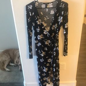 Long sleeve dress. Size L